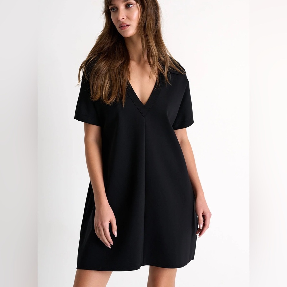 Zara Black Short Sleeve V-Neck Dress
